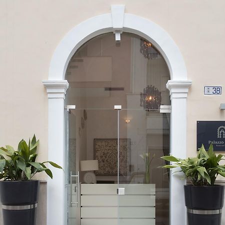 לינה וארוחת בוקר גאליפולי Palazzo Perla מראה חיצוני תמונה
