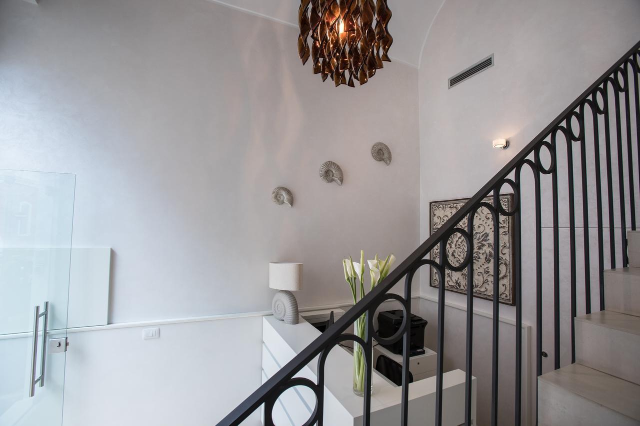 לינה וארוחת בוקר גאליפולי Palazzo Perla מראה חיצוני תמונה