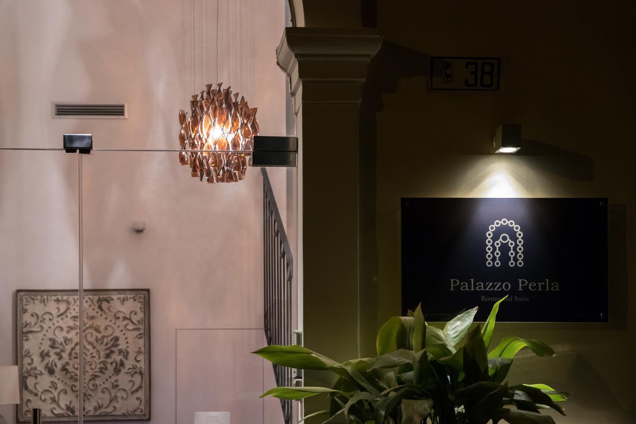 לינה וארוחת בוקר גאליפולי Palazzo Perla מראה חיצוני תמונה
